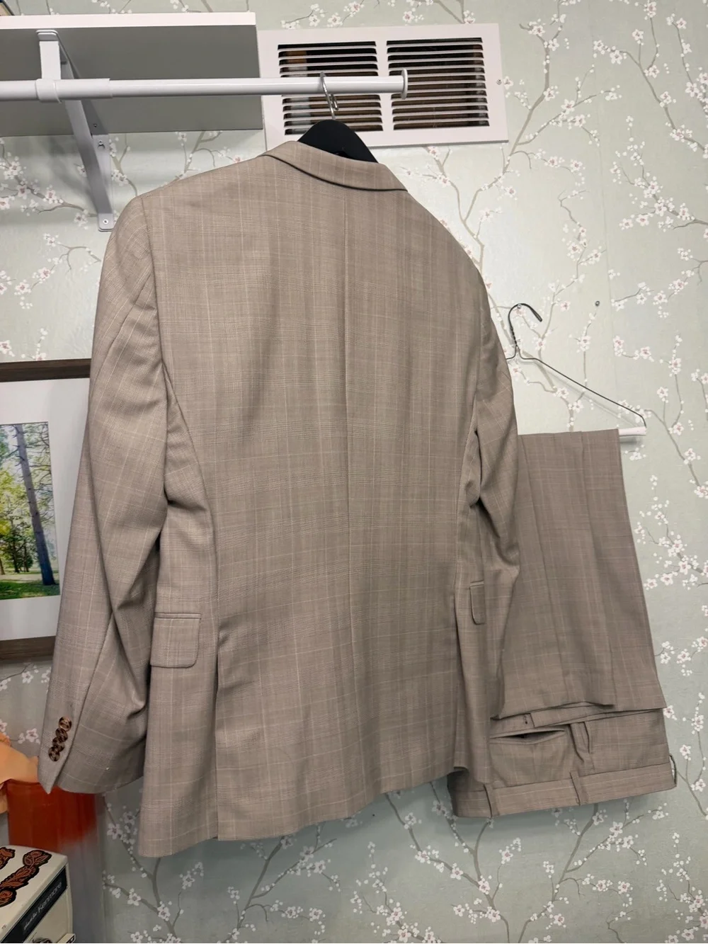 Tommy Hilfiger Men's Beige Suit Jacket and Pants set